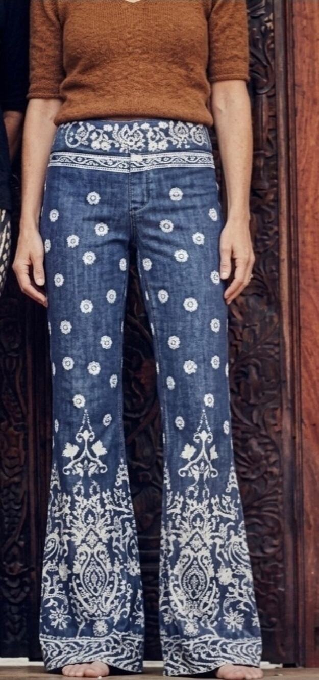 We The Free Bandana Paisley Print Low Rise Flare Jeans Cotton Indie Boho Size 26